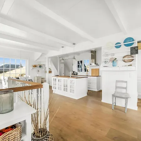 Gorgeous Thatched Holiday With A Fantastic Location - 1027 * Ringkøbing