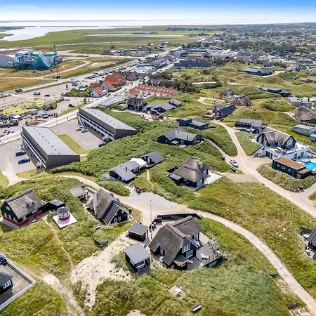 Gorgeous Thatched Holiday With A Fantastic Location - 1027 Prázdninový dům Ringkøbing