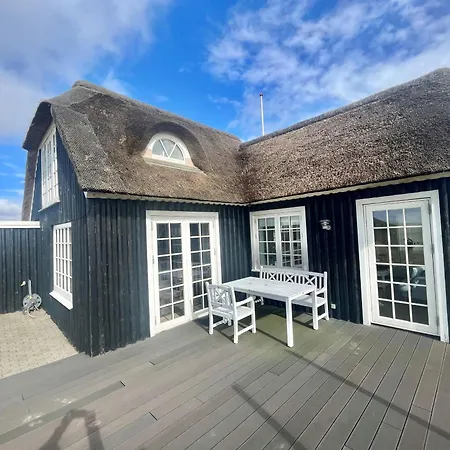 Gorgeous Thatched Holiday With A Fantastic Location - 1027 Prázdninový dům Ringkøbing